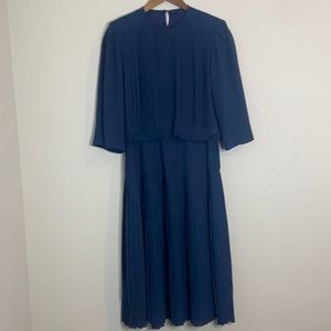 Women’s pleated dress. Size 11/12 fits like a 6/8 women